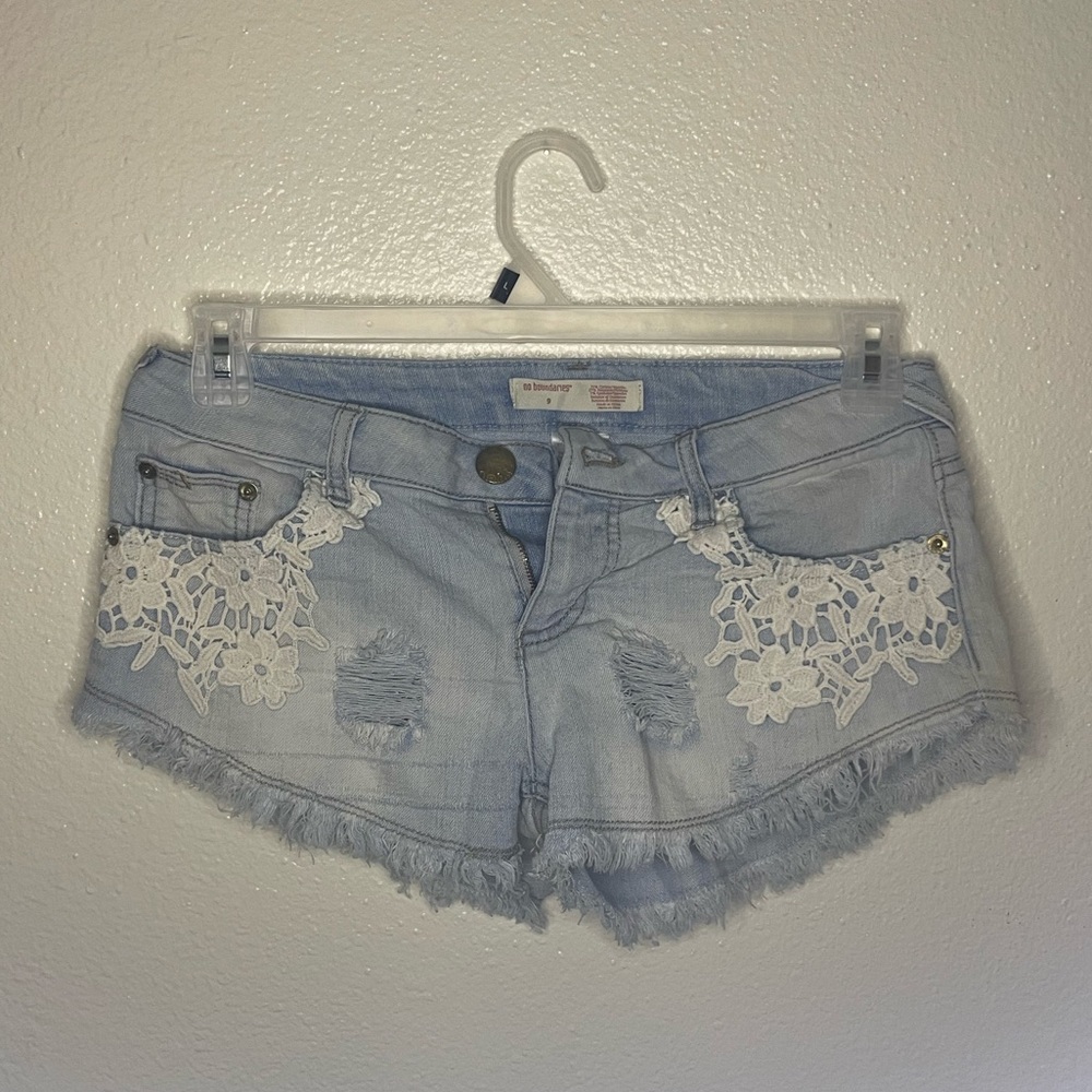 No Boundaries/SIZE 9/ Light Floral Denim